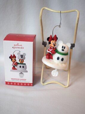 2017 Hallmark Keepsake Snowmouse Suprise Mickey and Minnie Disney Ornament